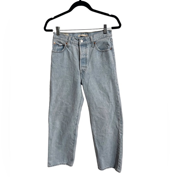 Levi Levi’s Women’s Ribcage Straight Ankle Cotton Blue Jeans Light Wash W26 L27 - Picture 1 of 10